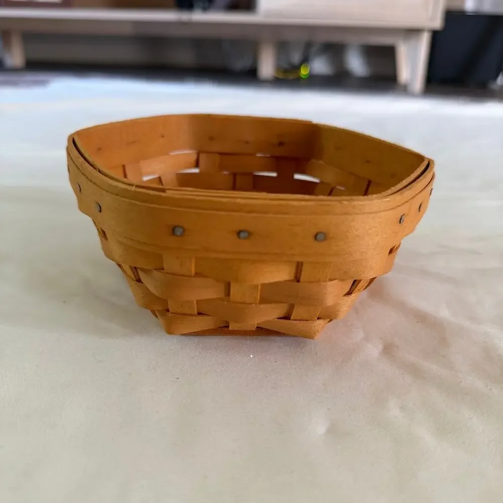 VTG Y2K Longaberger Hand Woven Small Hexagon Basket ~ 6 Inches Cottagecore